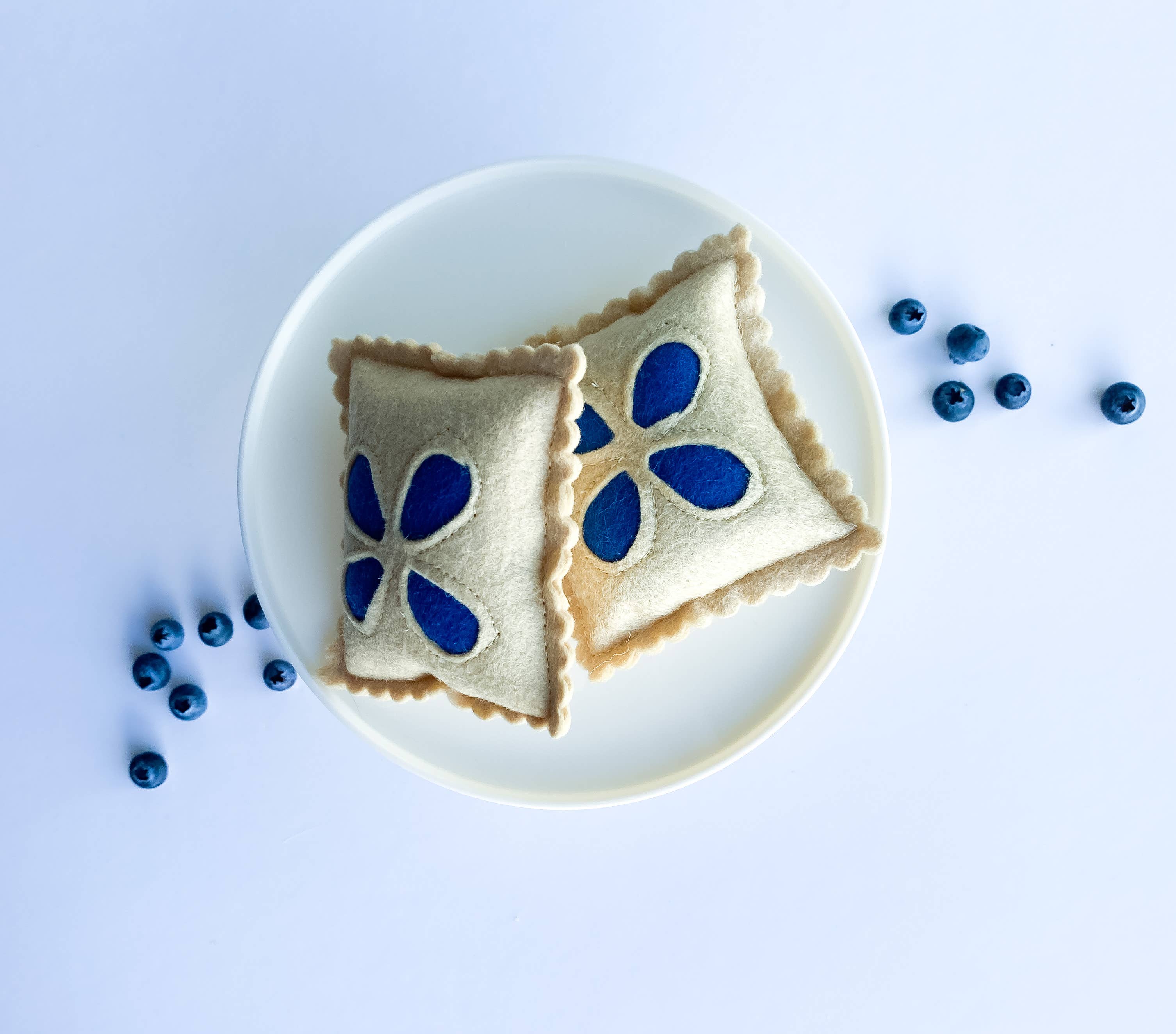 Felt Play Food: Hand Pies