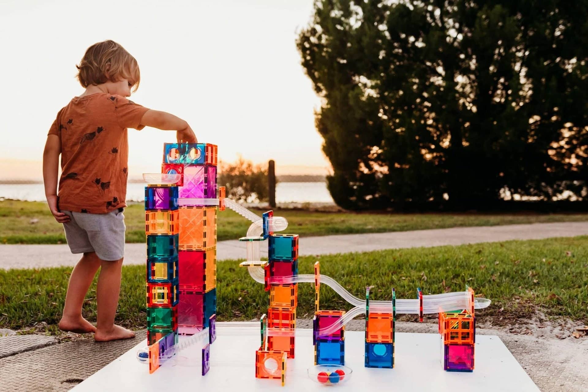 CONNETIX Magnetic Tiles Rainbow Ball Run Pack, 92 Pieces