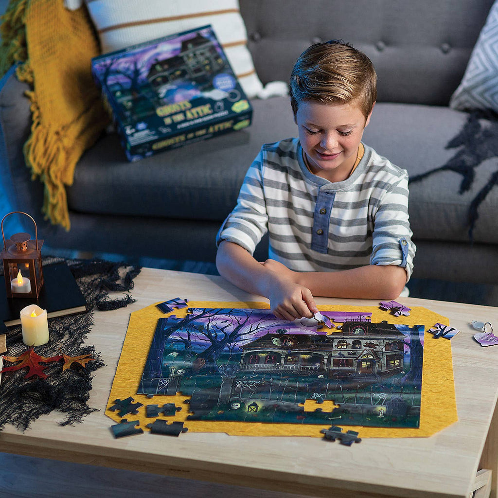 Seek & Find Glow Puzzle: Ghost In The Attic