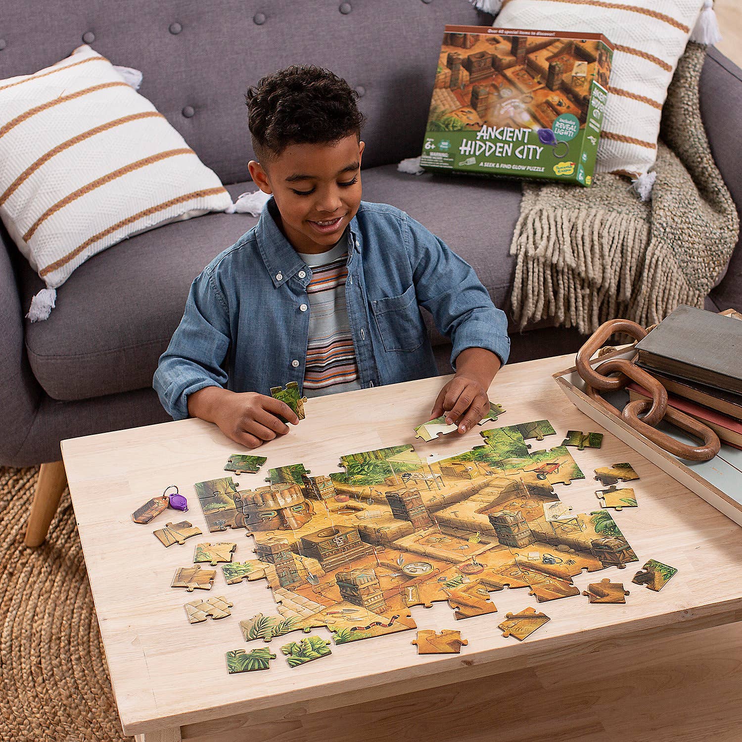 Seek & Find Glow Puzzle: Ancient Hidden City