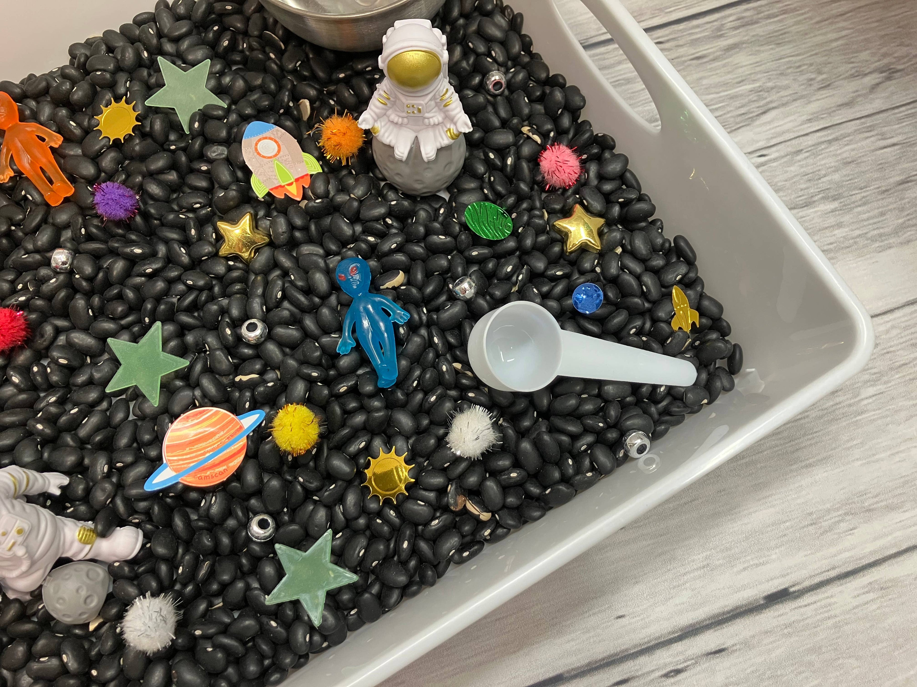 Astronauts in Space Sensory Bin, Sensory Bins Kids, Space