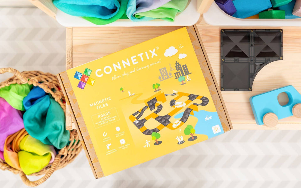 CONNETIX Roads Ramps & Intersections Pack, 16 Pieces