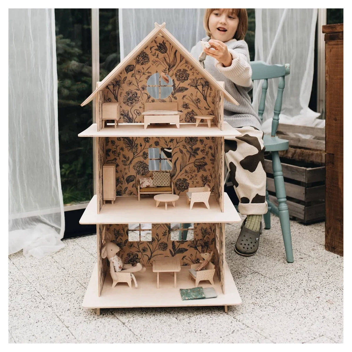 Three-story Wooden Dollhouse / Modern dollhouse