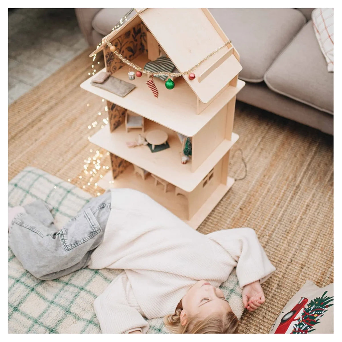 Three-story Wooden Dollhouse / Modern dollhouse