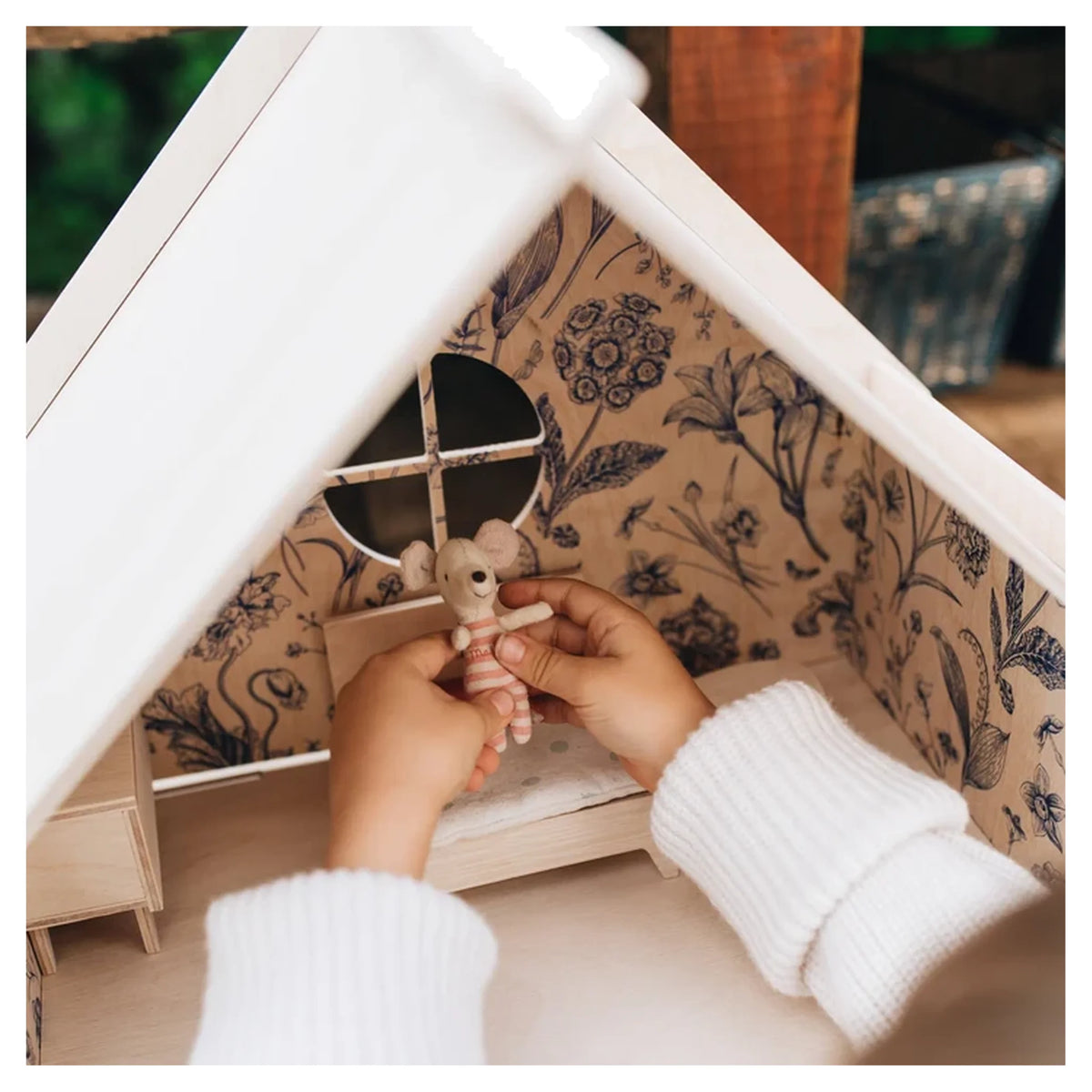 Three-story Wooden Dollhouse / Modern dollhouse