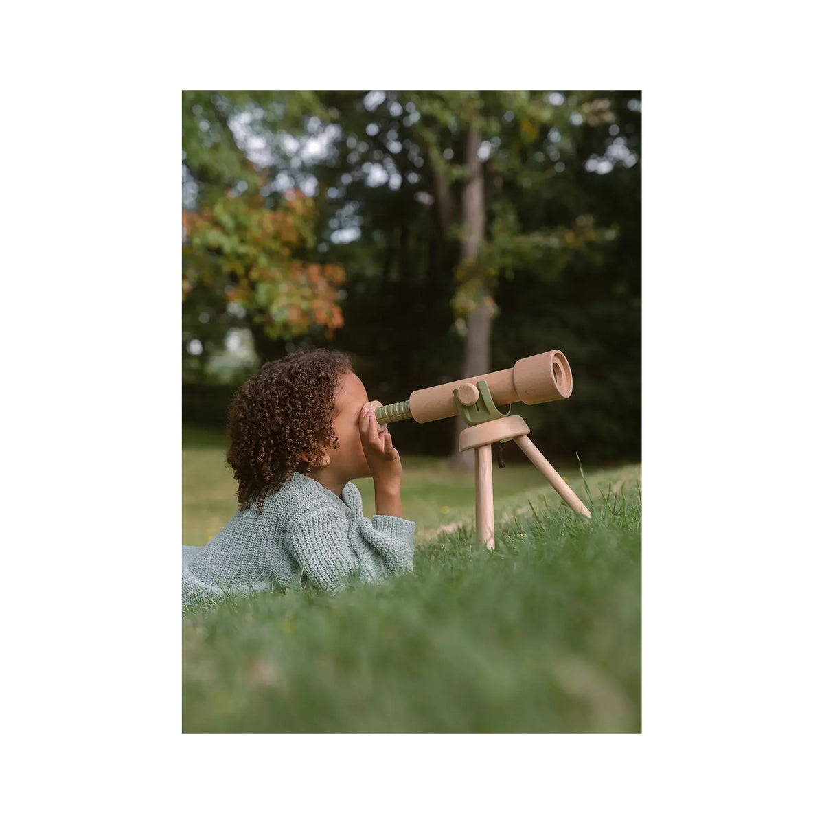 Wooden Tripod Telescope – 15x Zoom
